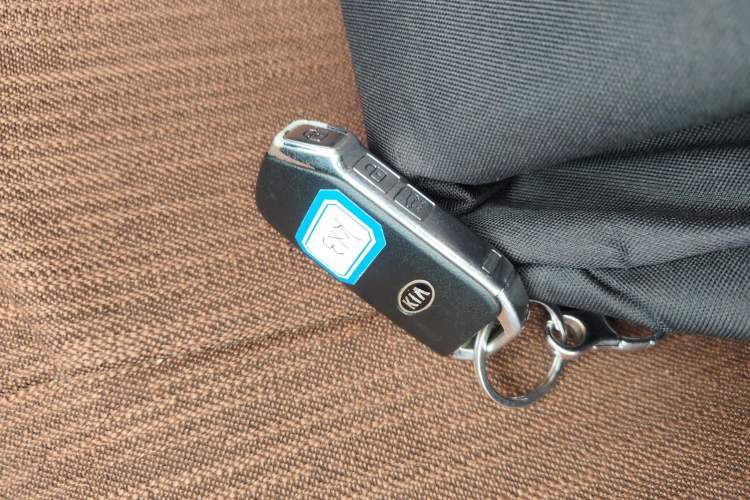 Used Kia KX3 2021 1.5L CVT Trend Edition Vehicle Key