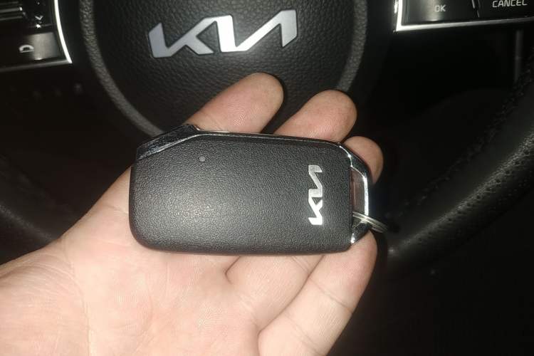 Used Kia KX3 2021 1.5L CVT Trend Edition Vehicle Key