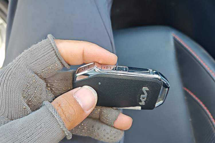 Used Kia KX3 2021 1.5L CVT Trend Edition Vehicle Key