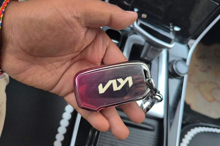 Used Kia KX3 2021 1.5L CVT Trend Edition Vehicle Key