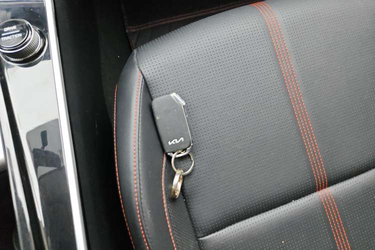 Used Kia KX3 2021 1.5L CVT Comfort Edition Vehicle Key