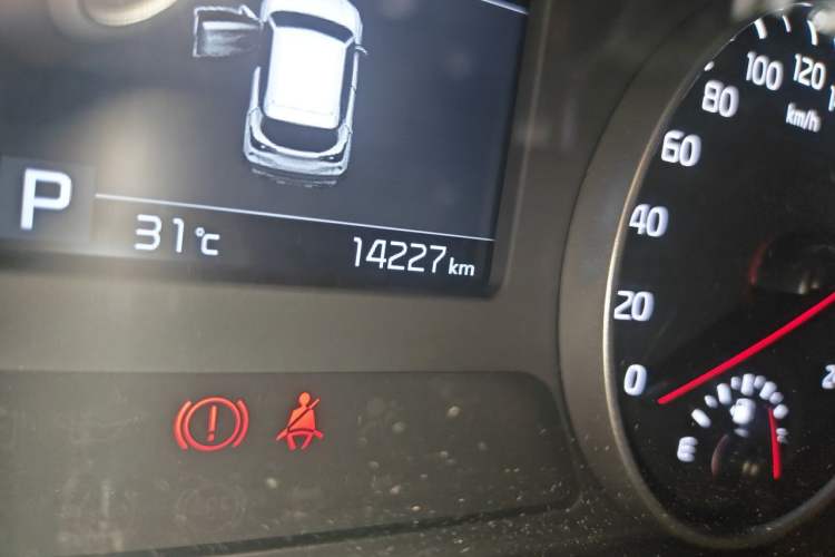 Used Kia KX3 2021 1.5L CVT Trend Edition Odometer Close Up