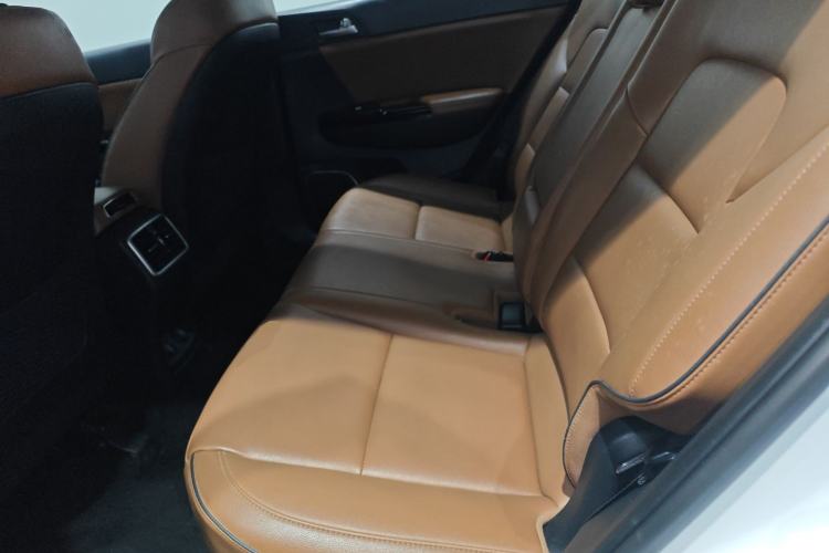 Used Kia KX5 2017 1.6T Automatic Two-Wheel Drive 15th Anniversary Special Edition DLX Left Rear Seat