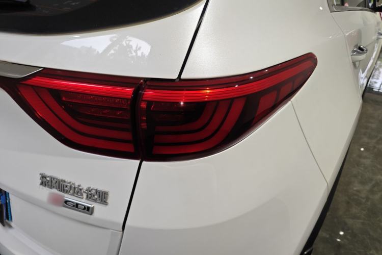 Used Kia KX5 2017 1.6T Automatic Two-Wheel Drive 15th Anniversary Special Edition DLX Right Rear Taillight