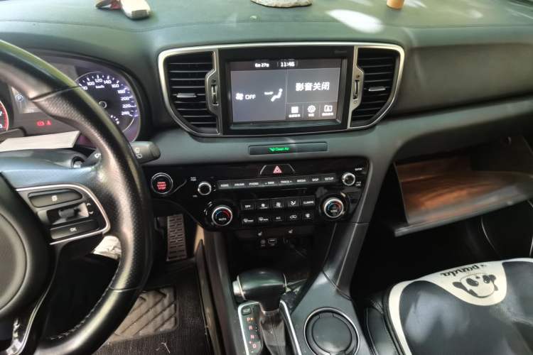 Used Kia KX5 2016 1.6T Automatic Two-Wheel Drive Premium Audio And AC Panel