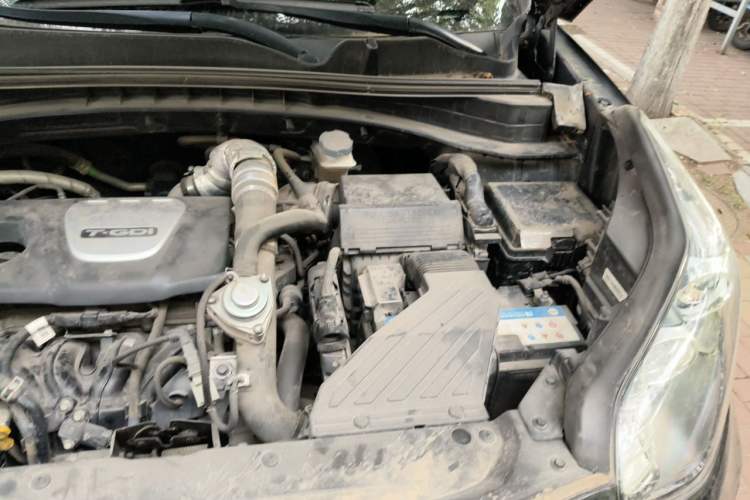 Used Kia KX5 2016 1.6T Automatic Two-Wheel Drive DLX Engine Bay Left