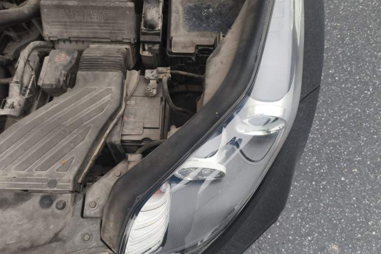 Used Kia KX5 2016 1.6T Automatic Two-Wheel Drive DLX Engine Bay Left