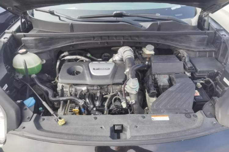 Used Kia KX5 2016 1.6T Automatic Two-Wheel Drive DLX Engine Bay