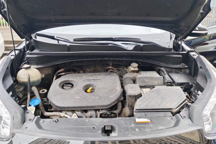 Used Kia KX5 2016 2.0L Automatic 2WD GLS Engine Bay