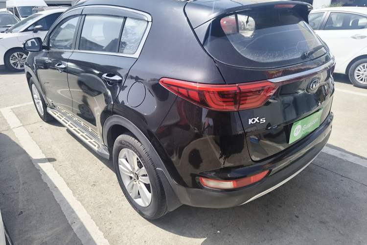 Used Kia KX5 2016 2.0L Automatic 2WD GLS Exterior 2