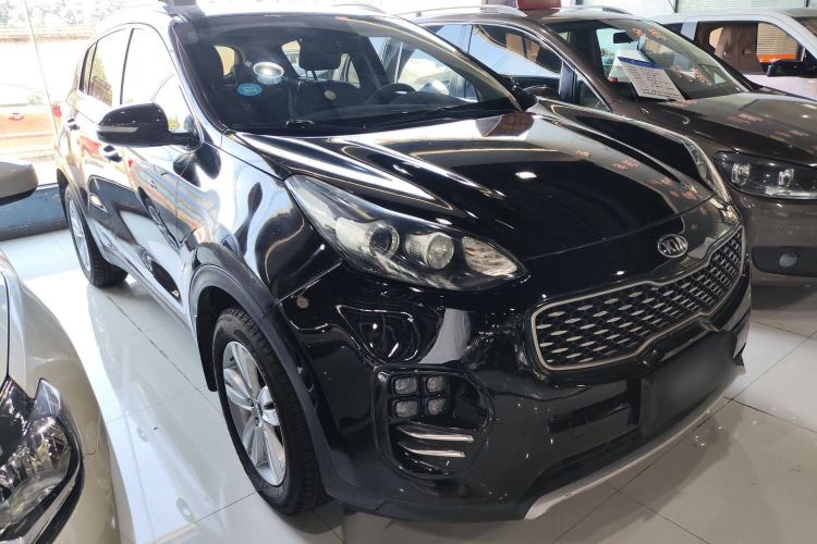 Used Kia KX5 2016 1.6T Automatic Two-Wheel Drive DLX Exterior 2