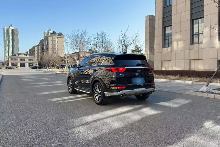 Used Kia KX5 2016 2.0L Automatic 2WD Premium Exterior 3