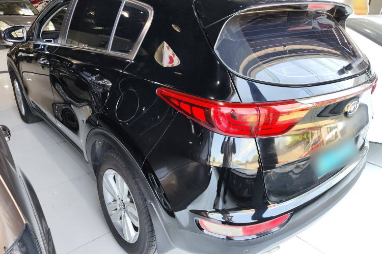 Used Kia KX5 2016 1.6T Automatic Two-Wheel Drive DLX Exterior 3