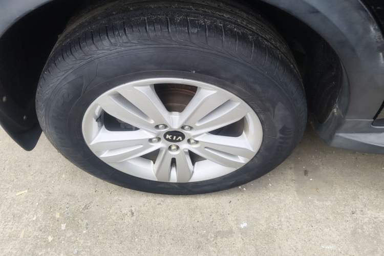 Used Kia KX5 2016 2.0L Automatic 2WD GLS Exterior 4