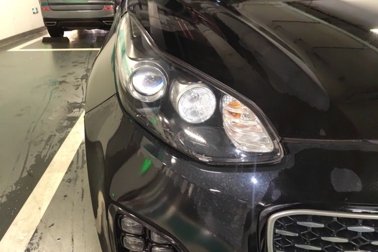 Used Kia KX5 2016 1.6T Automatic Two-Wheel Drive DLX Exterior 6
