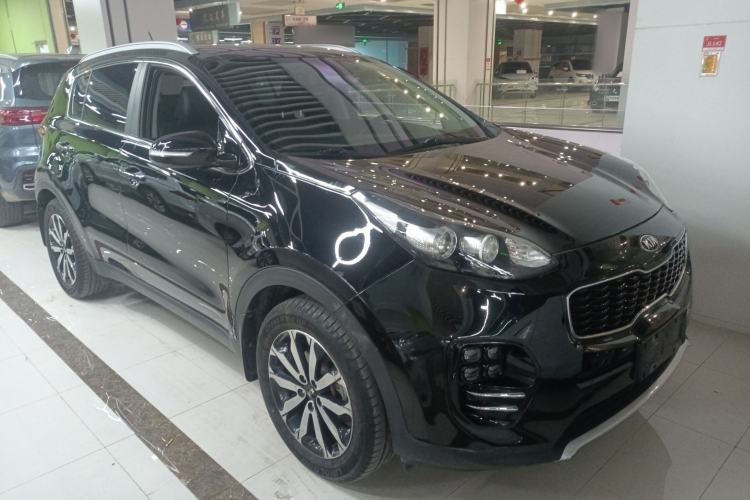 Used Kia KX5 2016 2.0L Automatic 2WD GLS Front Right 45 Deg
