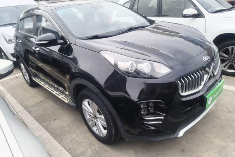 Used Kia KX5 2016 2.0L Automatic 2WD GLS Front Right 45 Deg