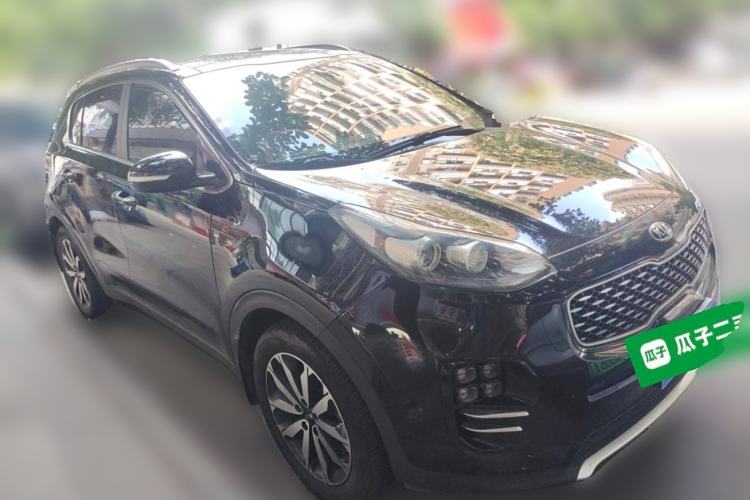 Used Kia KX5 2016 1.6T Automatic Two-Wheel Drive DLX Front Right 45 Deg