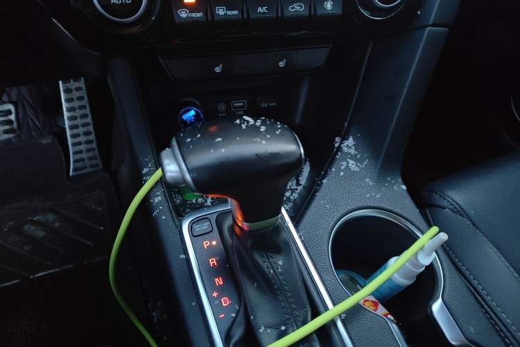Used Kia KX5 2016 1.6T Automatic Two-Wheel Drive DLX Gear Lever