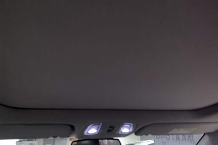 Used Kia KX5 2016 1.6T Automatic Two-Wheel Drive Premium Headliner