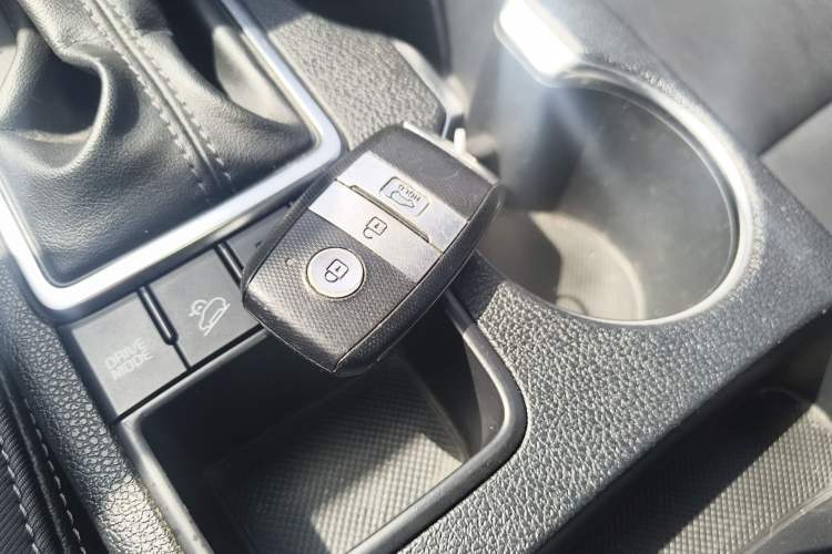 Used Kia KX5 2016 2.0L Automatic 2WD GLS Interior 1
