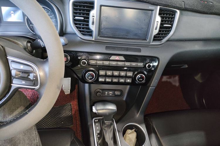 Used Kia KX5 2016 1.6T Automatic Two-Wheel Drive DLX Interior 2