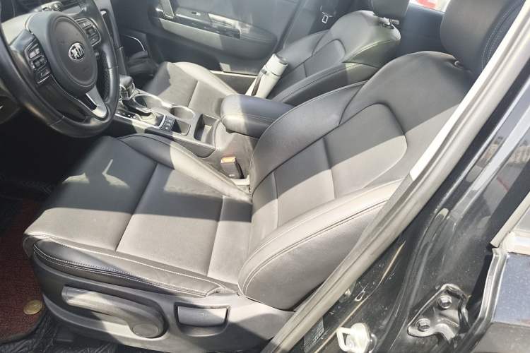 Used Kia KX5 2016 2.0L Automatic 2WD GLS Left Front Seat