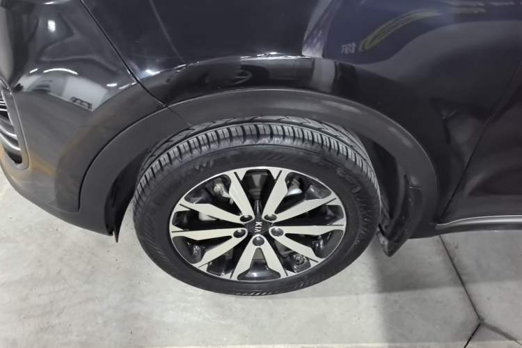 Used Kia KX5 2016 1.6T Automatic Two-Wheel Drive Premium Left Front Wheel Hub