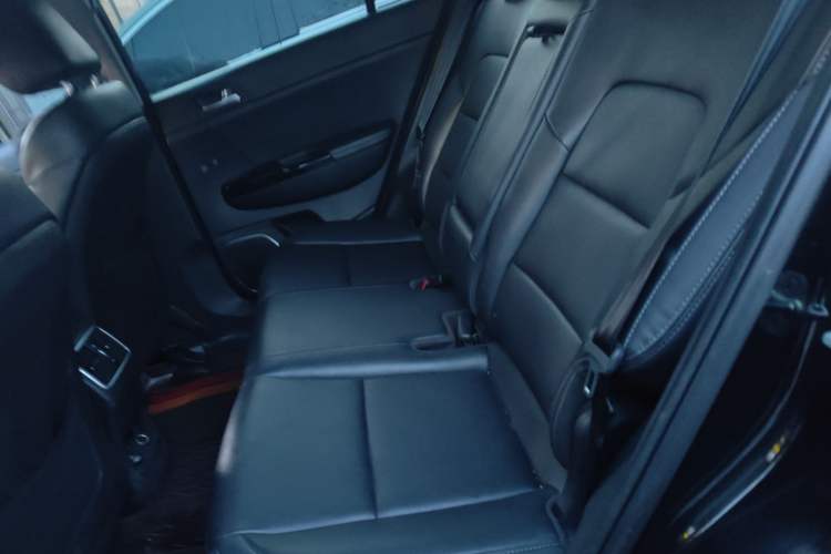 Used Kia KX5 2016 1.6T Automatic Two-Wheel Drive DLX Left Rear Seat