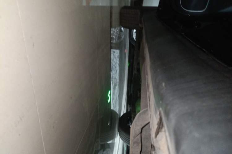 Used Kia KX5 2016 2.0L Automatic 2WD GLS Left Side Sill