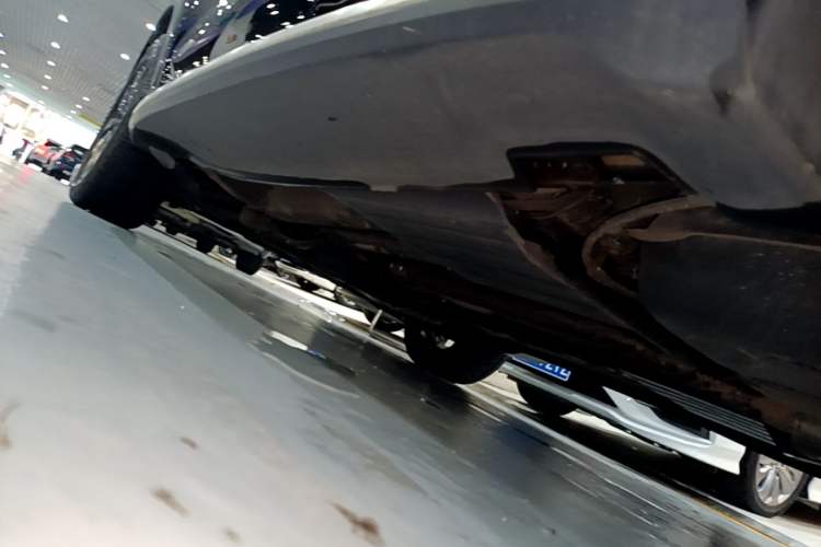 Used Kia KX5 2016 1.6T Automatic Two-Wheel Drive Premium Left Side Sill
