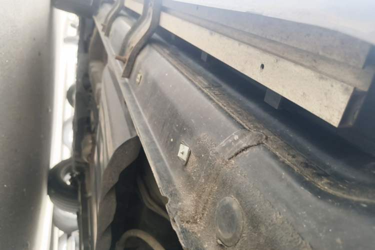 Used Kia KX5 2016 2.0L Automatic 2WD GLS Left Side Sill