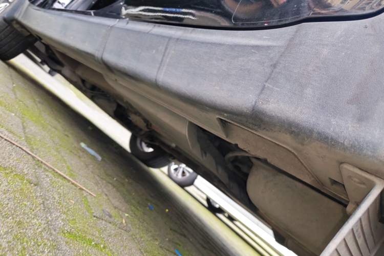 Used Kia KX5 2016 2.0L Automatic 2WD GLS Left Side Sill