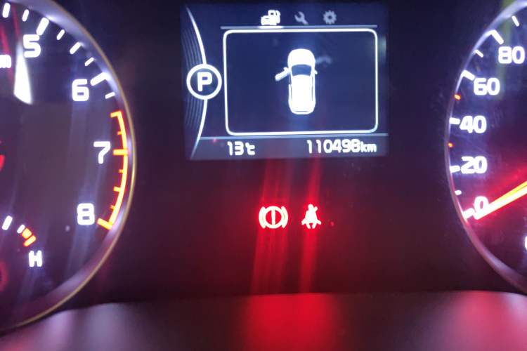 Used Kia KX5 2016 1.6T Automatic Two-Wheel Drive DLX Odometer Close Up