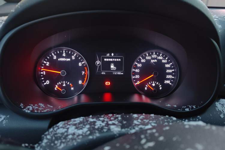 Used Kia KX5 2016 1.6T Automatic Two-Wheel Drive DLX Odometer Close Up