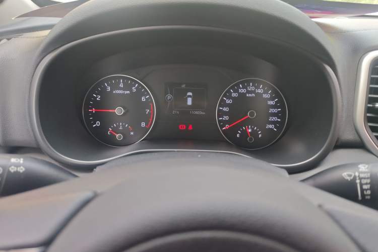 Used Kia KX5 2016 1.6T Automatic Two-Wheel Drive DLX Odometer Close Up