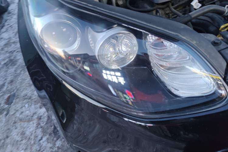 Used Kia KX5 2016 1.6T Automatic Two-Wheel Drive DLX Right Front Headlight