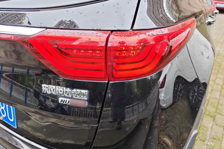 Used Kia KX5 2016 2.0L Automatic 2WD GLS Right Rear Taillight