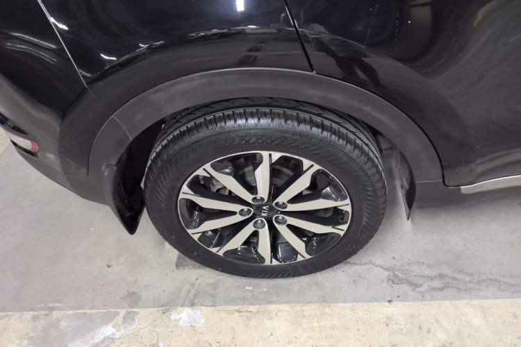 Used Kia KX5 2016 1.6T Automatic Two-Wheel Drive Premium Right Rear Wheel Hub