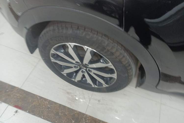 Used Kia KX5 2016 2.0L Automatic 2WD GLS Right Rear Wheel Hub