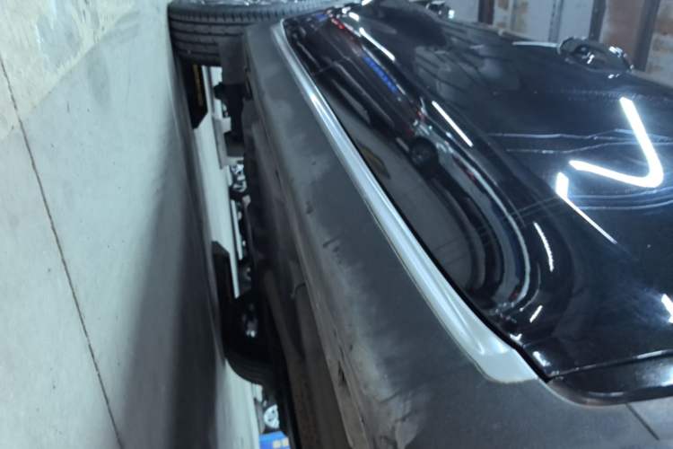 Used Kia KX5 2016 1.6T Automatic Two-Wheel Drive Premium Right Side Sill