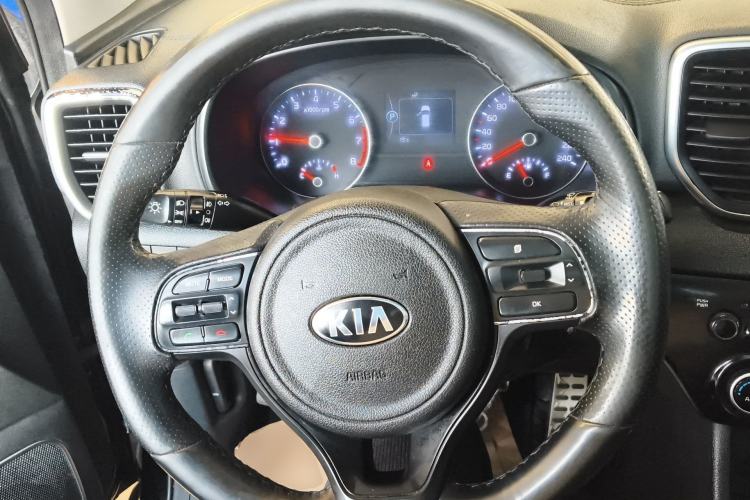 Used Kia KX5 2016 1.6T Automatic Two-Wheel Drive DLX Steering Wheel