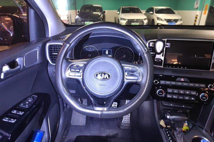 Used Kia KX5 2016 1.6T Automatic Two-Wheel Drive DLX Steering Wheel