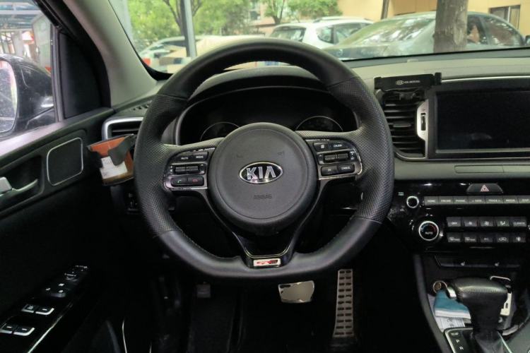 Used Kia KX5 2016 1.6T Automatic Two-Wheel Drive DLX Steering Wheel