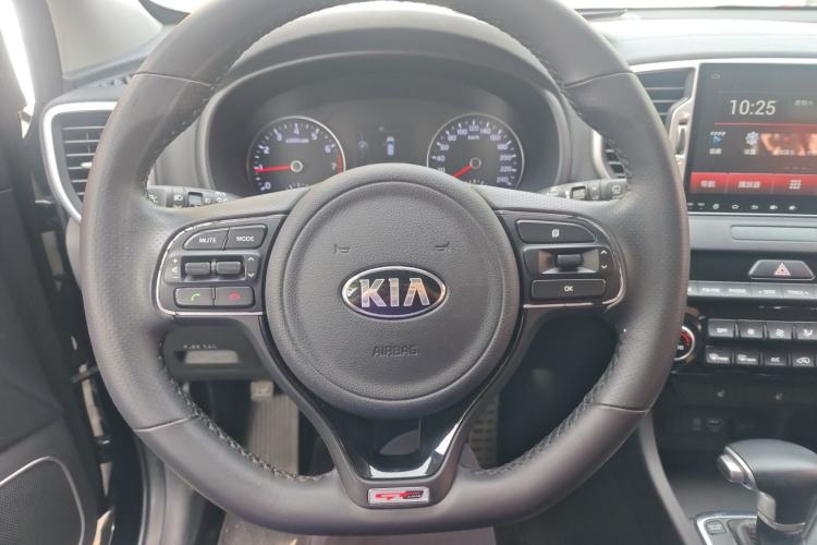Used Kia KX5 2016 1.6T Automatic Two-Wheel Drive DLX Steering Wheel