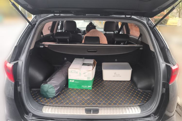 Used Kia KX5 2016 1.6T Automatic Two-Wheel Drive DLX Trunk