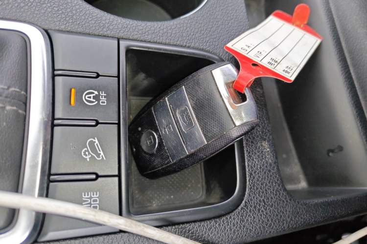 Used Kia KX5 2016 2.0L Automatic 2WD GLS Vehicle Key