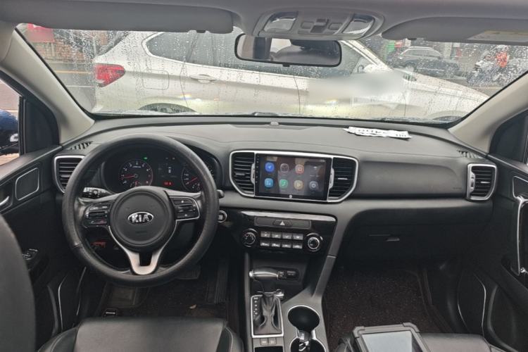 Used Kia KX5 2016 2.0L Automatic 2WD GLS Center Console