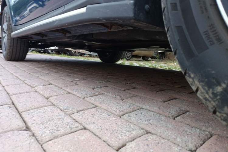 Used Kia KX5 2016 1.6T Automatic Two-Wheel Drive DLX Chassis Front Right