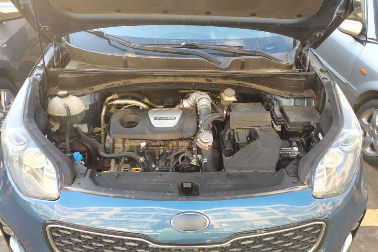 Used Kia KX5 2016 1.6T Automatic Two-Wheel Drive DLX Engine Bay
